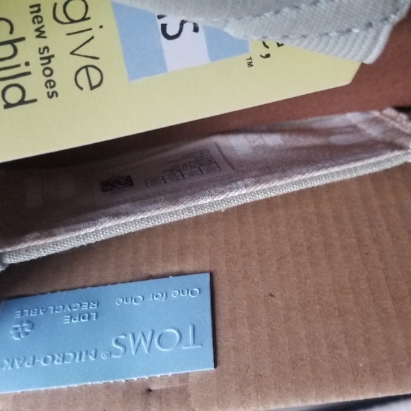 Toms classic mint canvas shoes - Picture 3 of 5